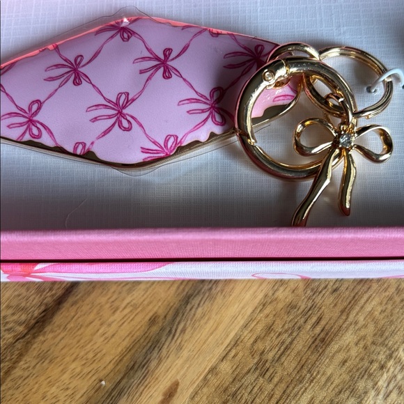 Piper Pink and Gold Bow Key Holder - Picture 2 of 2